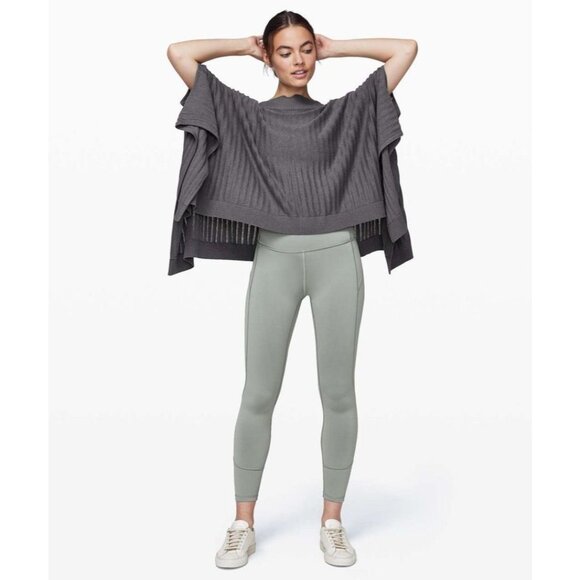 NEW Lululemon Forward Flow Poncho Heathered Moonwalk Gray NWOT Sweater Cape OS - Picture 2 of 10